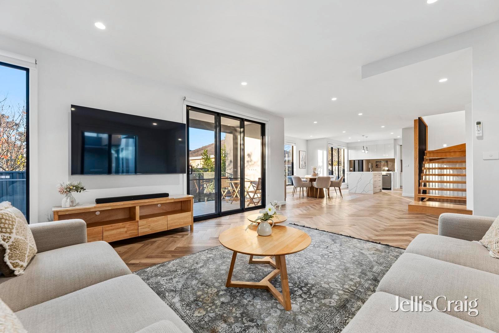 3/3 Darbyshire Road, Mount&nbsp;Waverley image 3