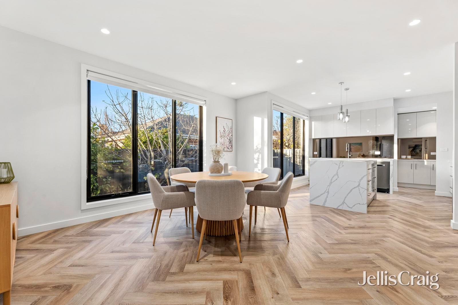 3/3 Darbyshire Road, Mount&nbsp;Waverley image 4