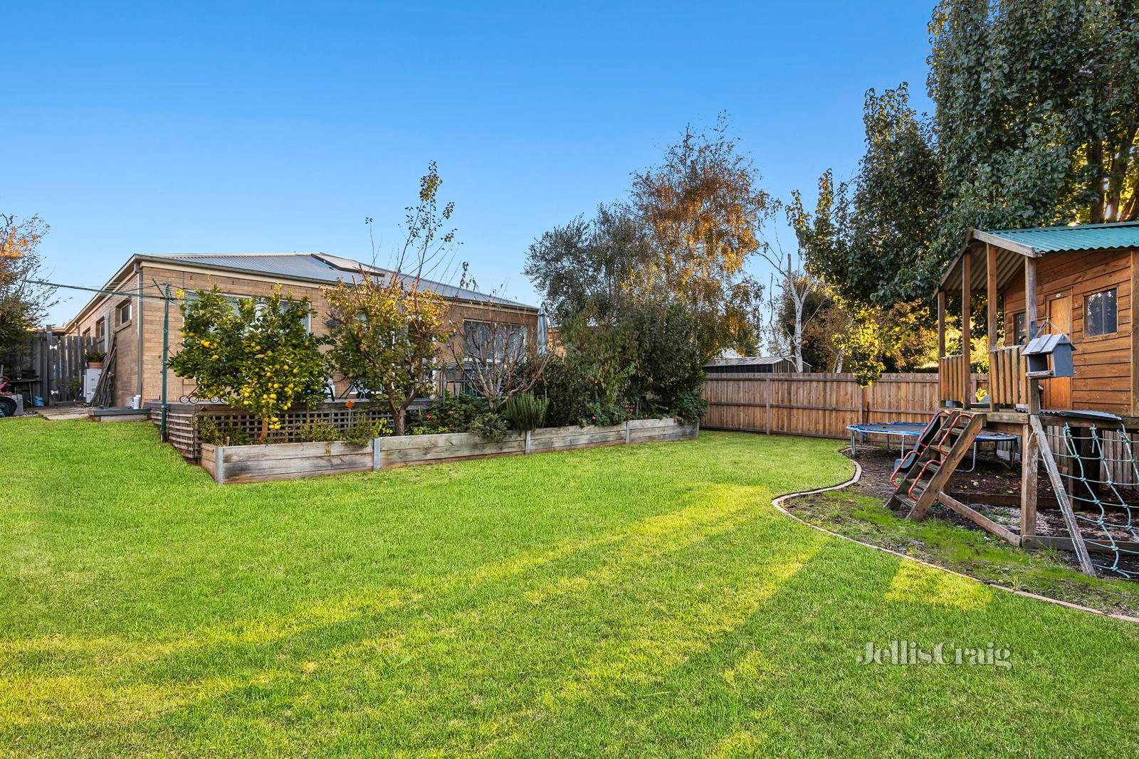 33 De Burgh Road, Drysdale image 8