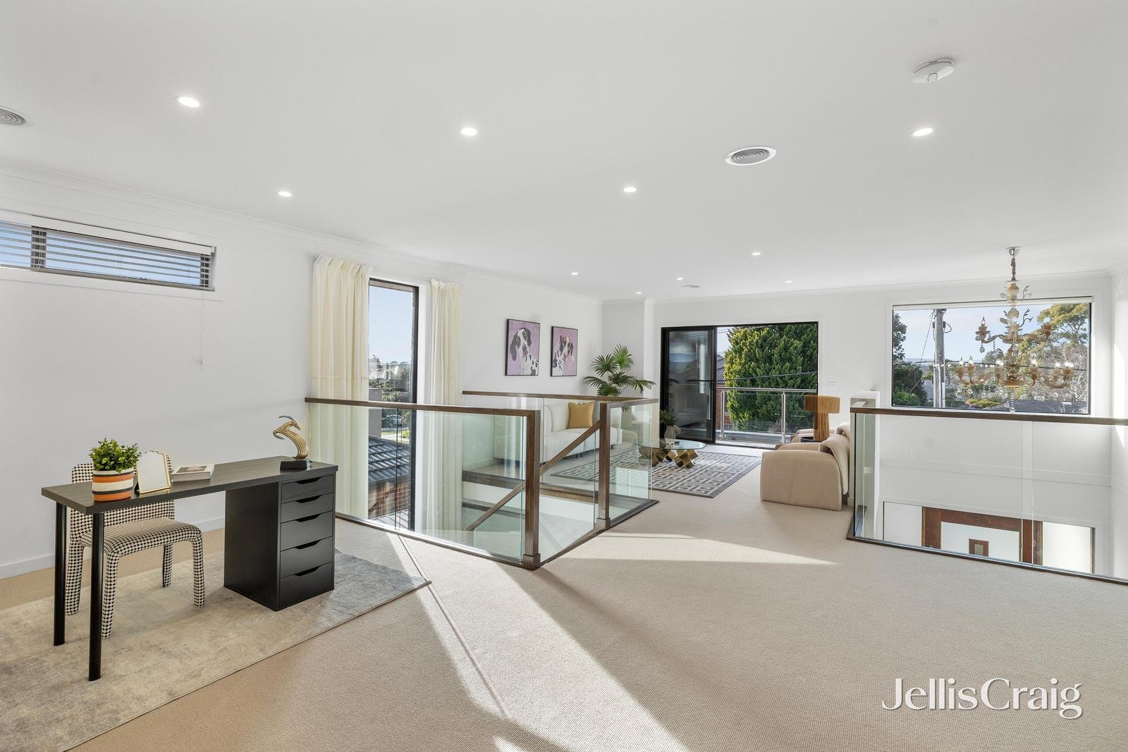 33 Diamond Avenue, Glen Waverley image 9