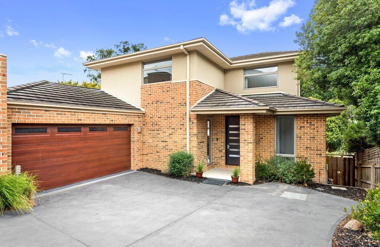 3/3 Dianne Street, Doncaster East image 1