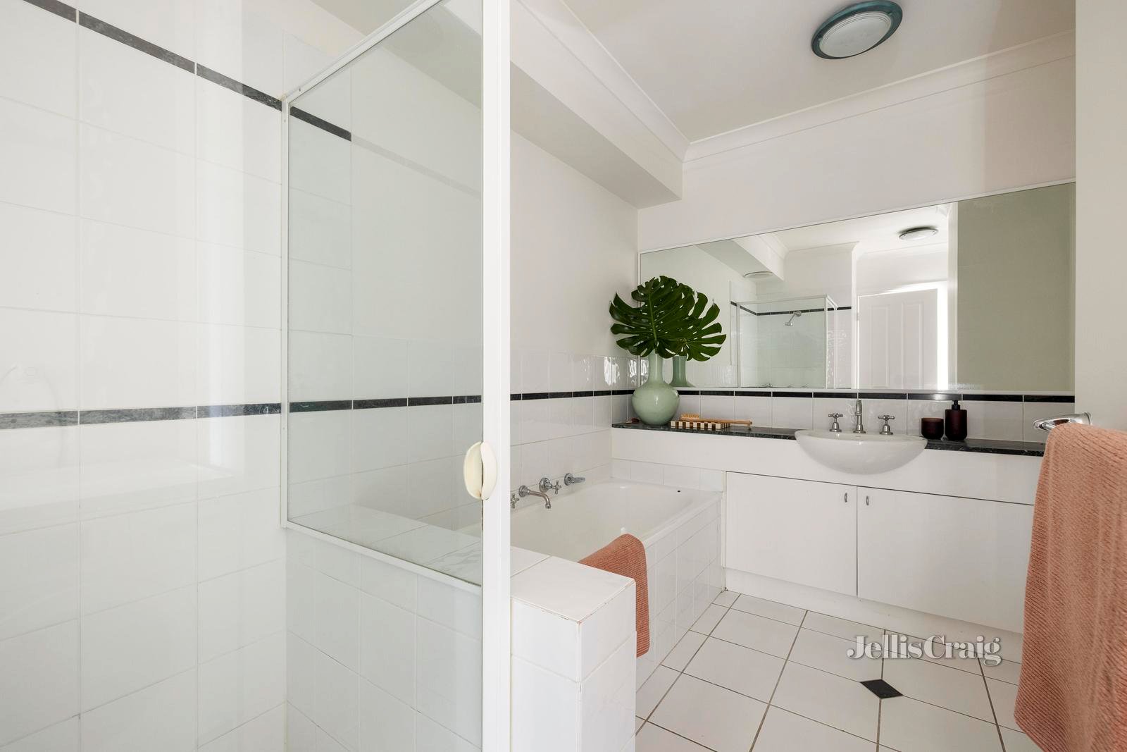 33 Elesbury Avenue, Brunswick East image 10