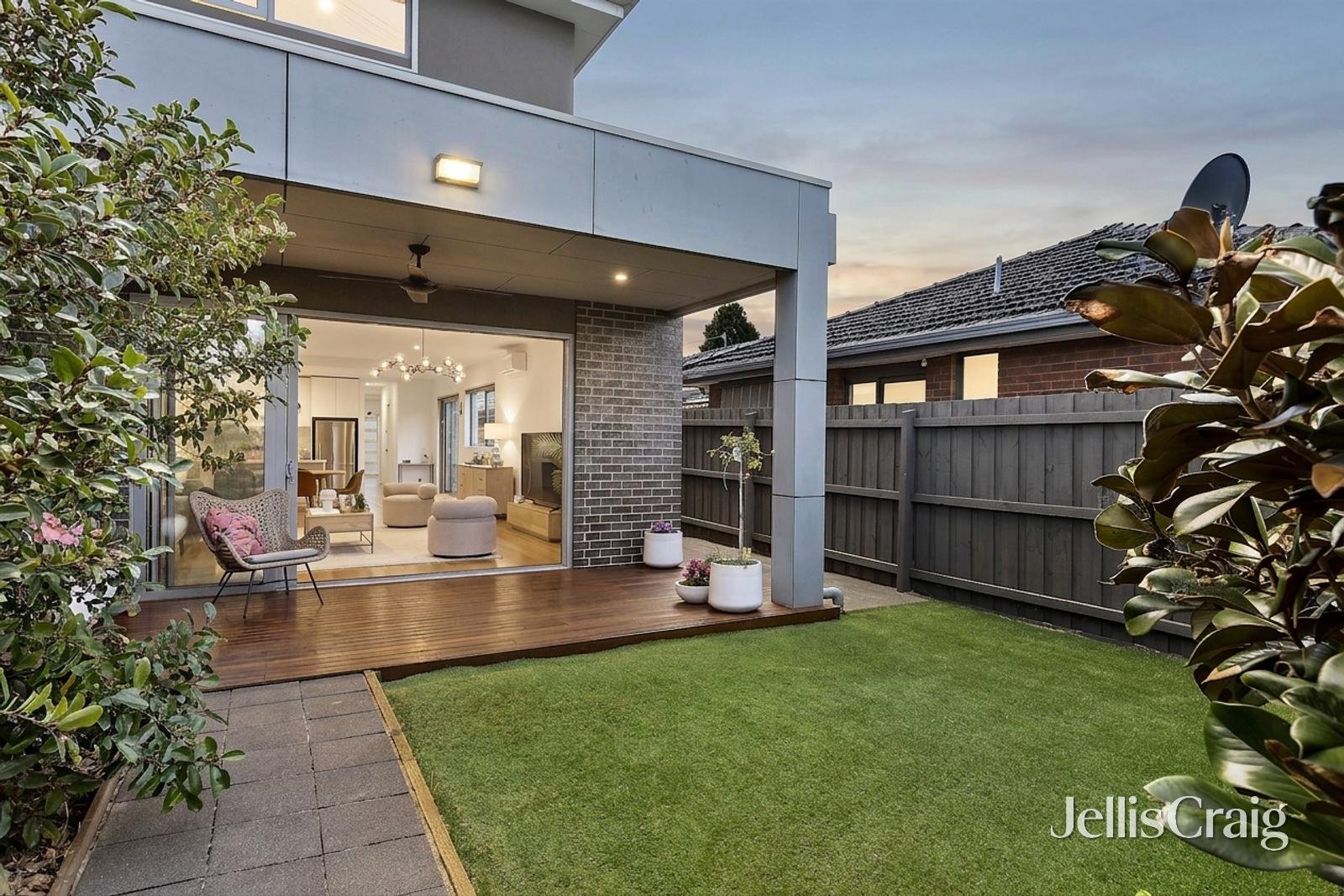 33 Emerald Street, Essendon&nbsp;West image 10