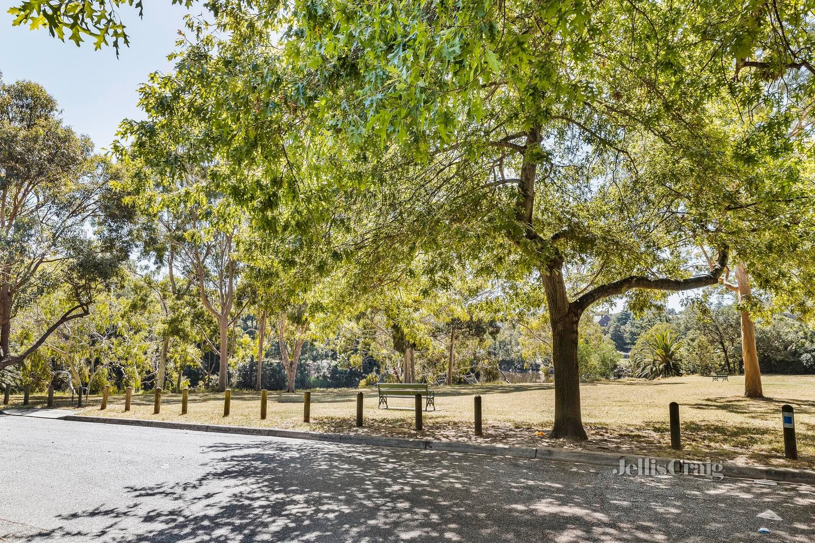 33 Fairview Street, Hawthorn image 5