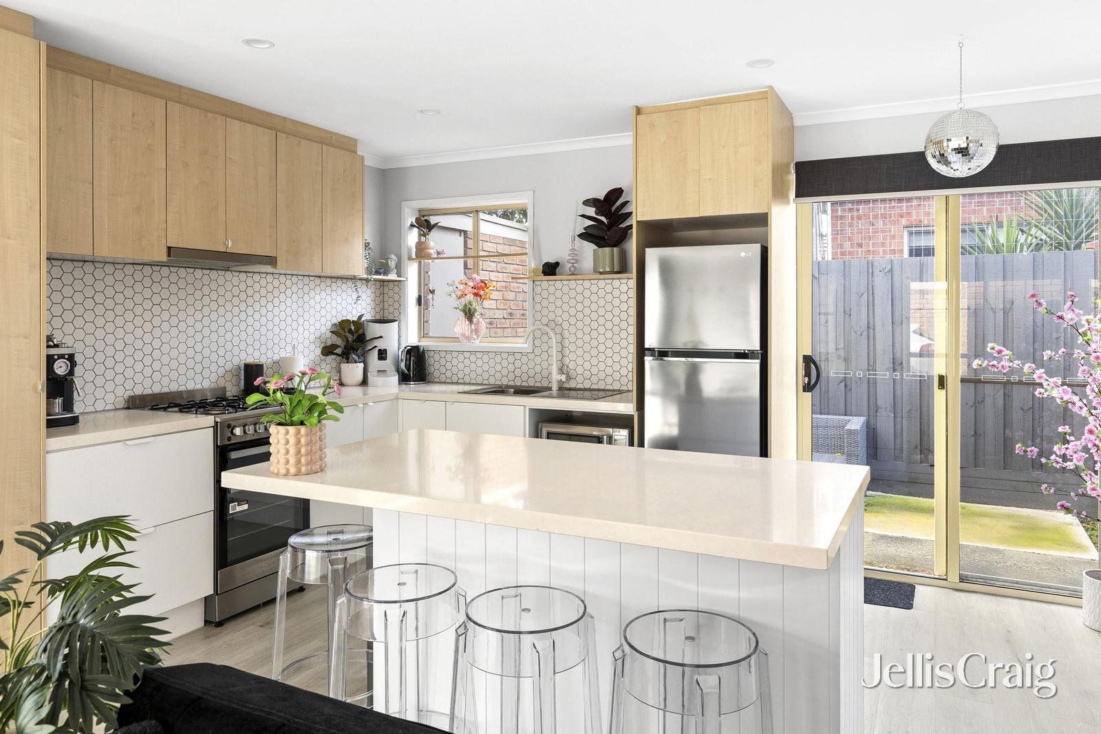 3/3 Findon Street, South Geelong image 2