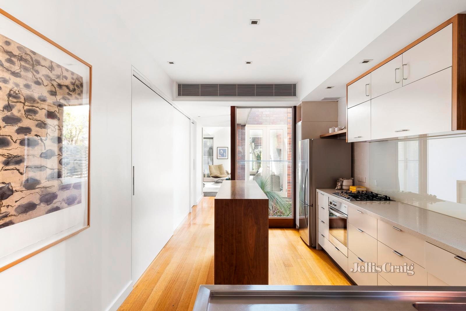33 Freeman Street, Fitzroy North image 2