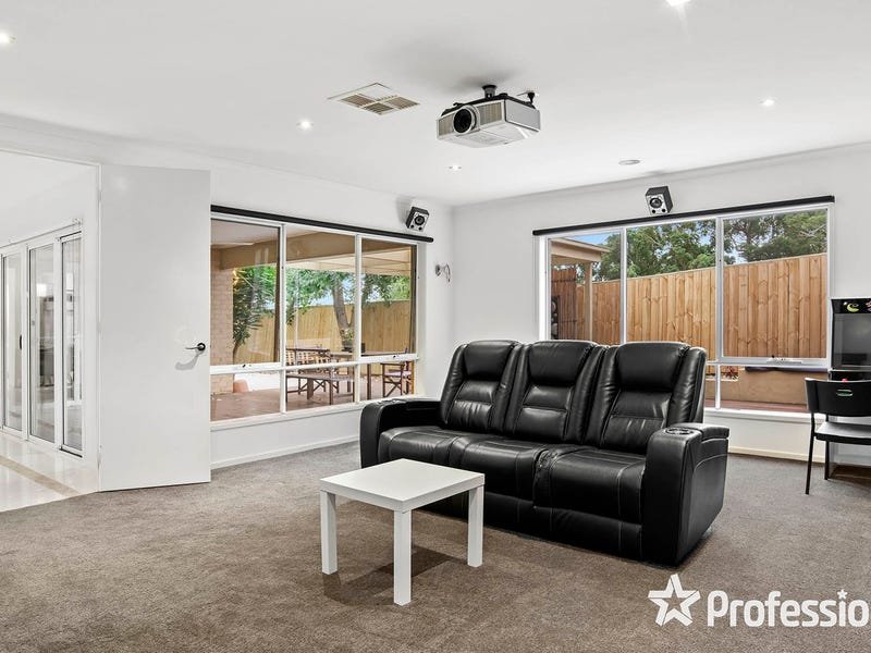 33 Freshfield Avenue, Mooroolbark image 9