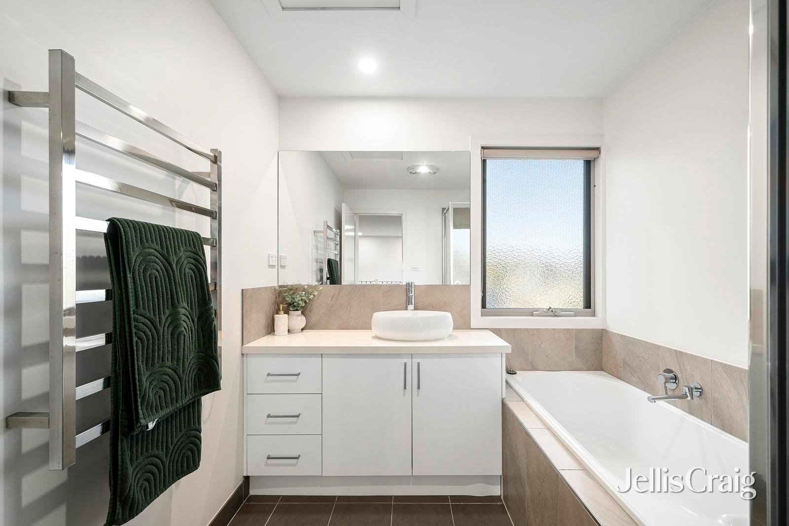 3/3 Garden Street, Ringwood image 14