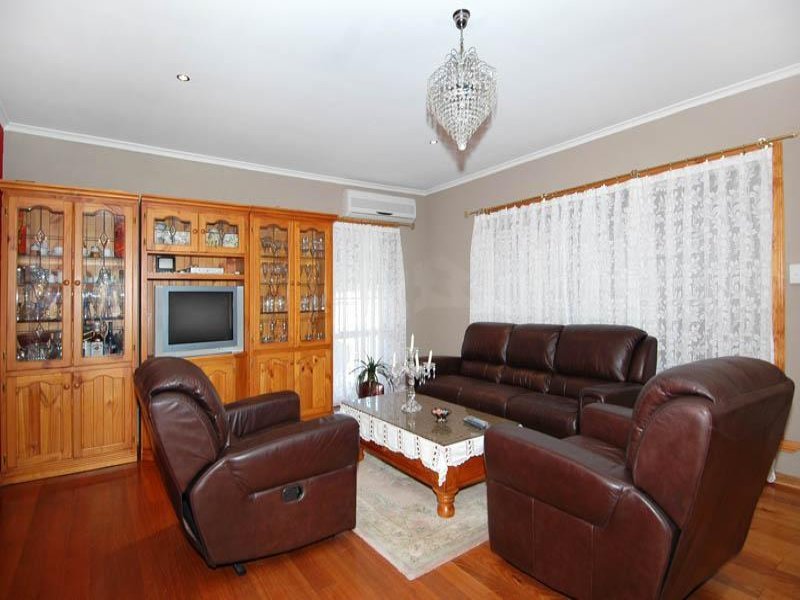 33 Georgia Grove, Corio image 3