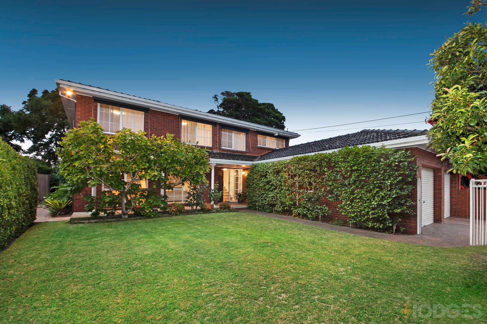 33 Glenelg Drive Mentone