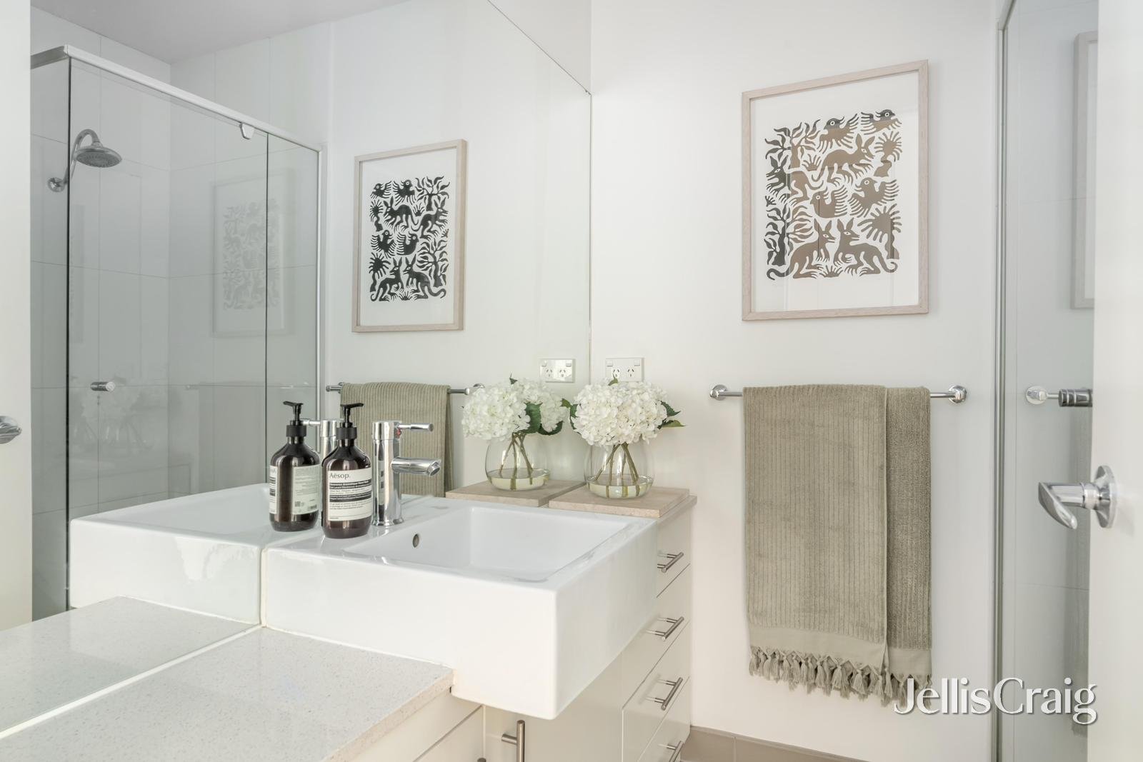 3/3 Glenroy Road, Hawthorn image 6