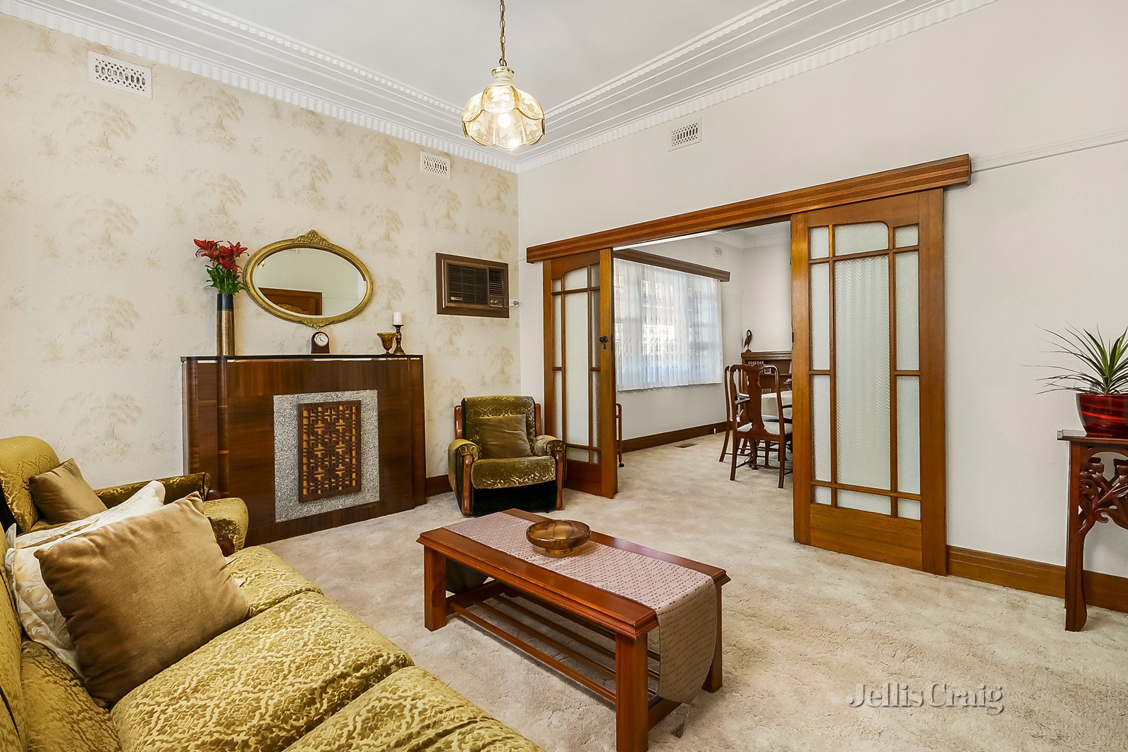 33 Graham Street, Pascoe Vale South image 2