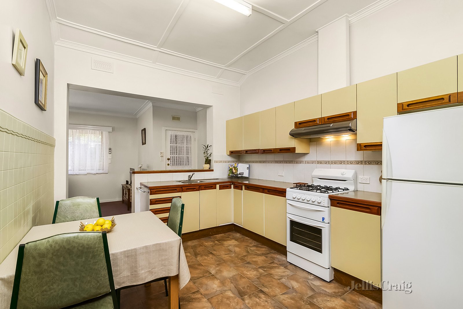 33 Graham Street, Pascoe Vale South image 5