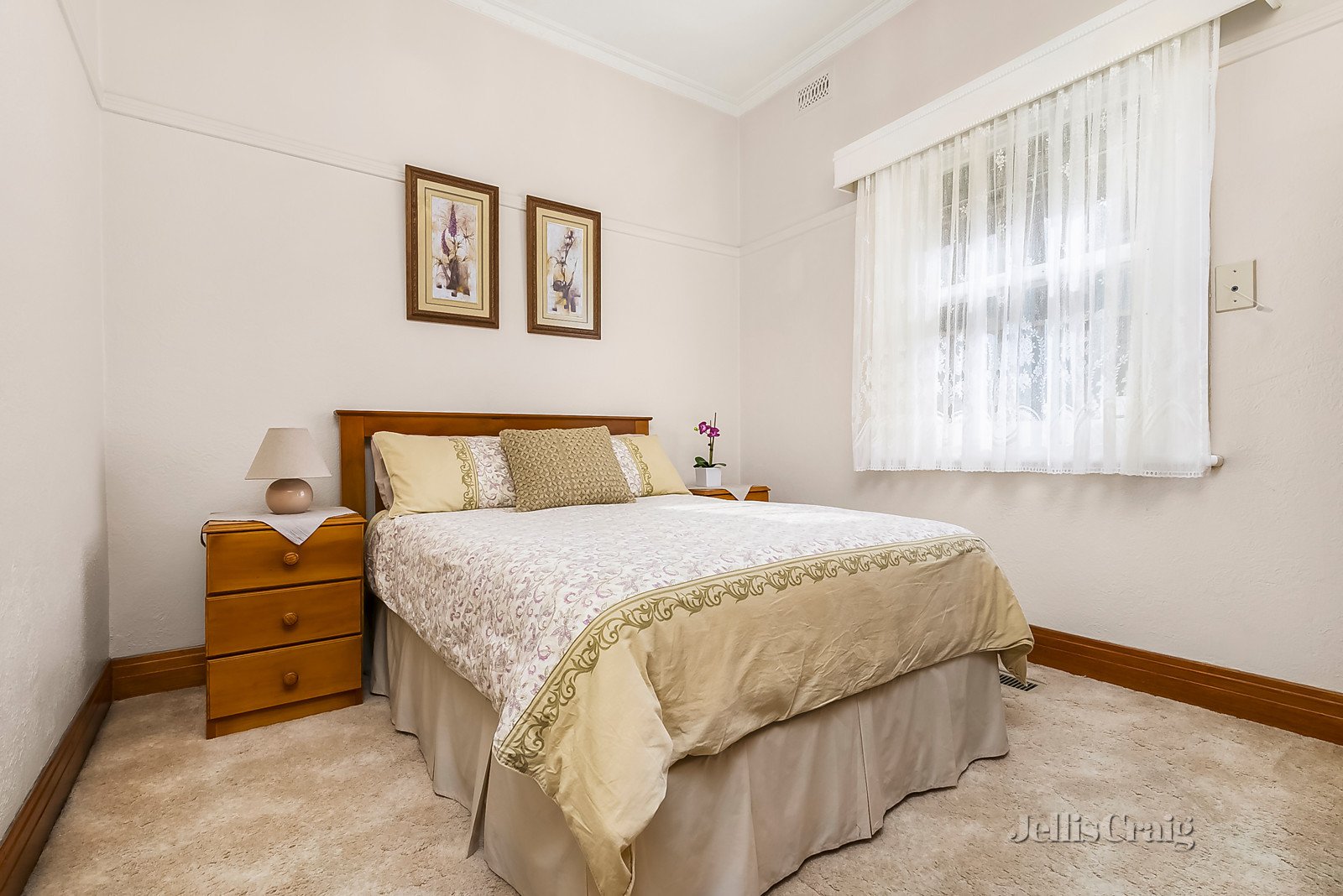 33 Graham Street, Pascoe Vale South image 8