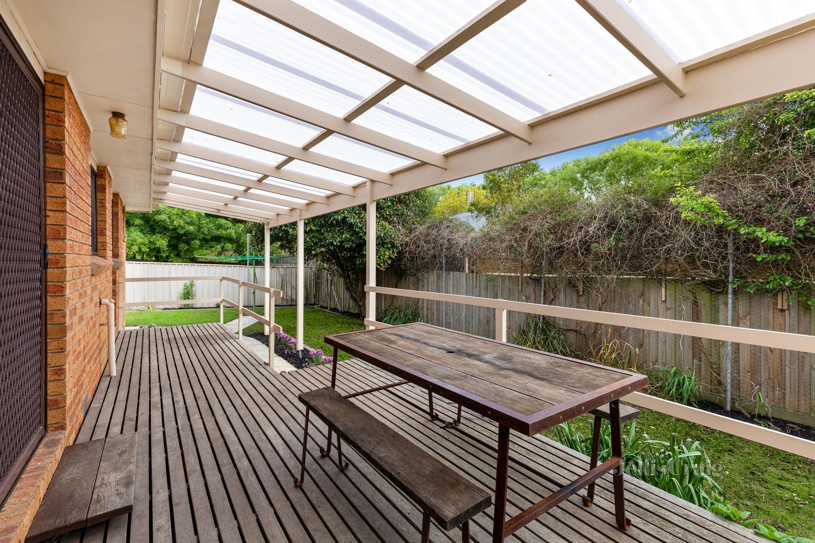 3/3 Hall Court, Kyneton image 7