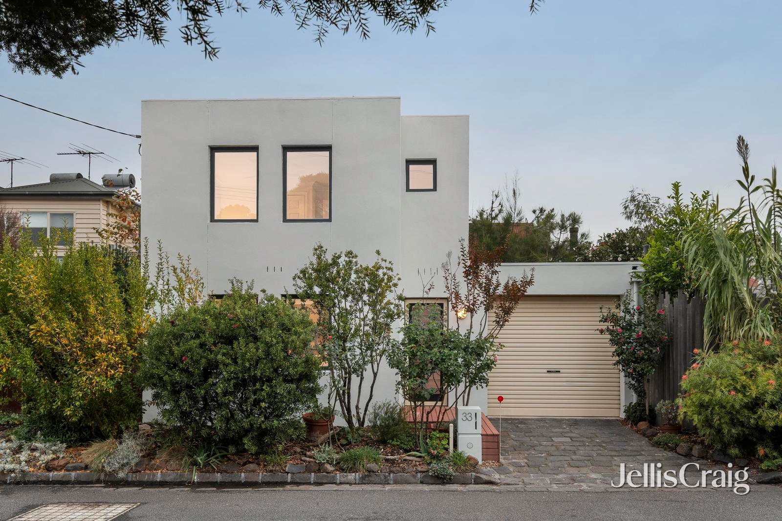 33 Henkel Street, Brunswick image 1