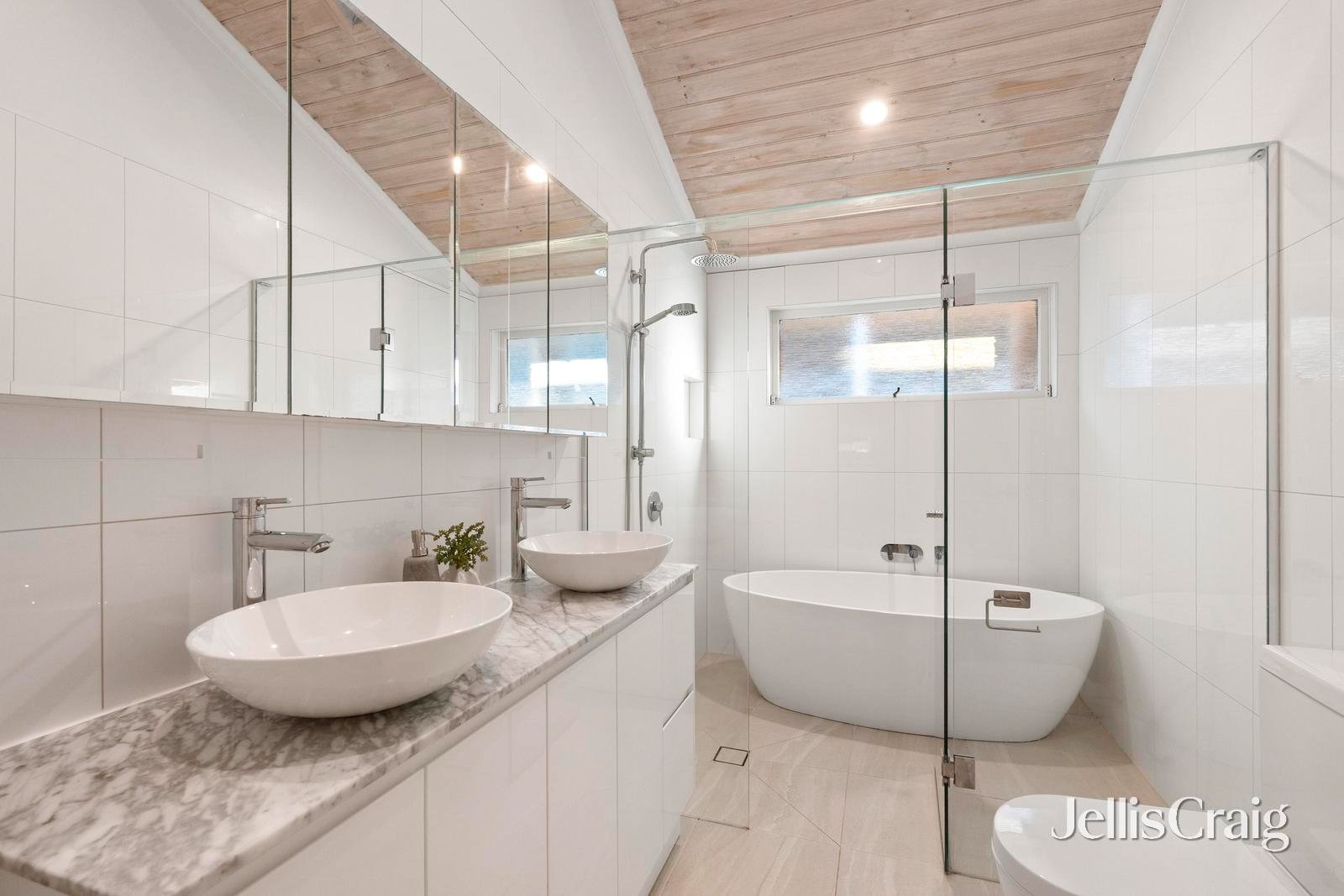 33 Huntingdon Avenue, Bayswater North image 11