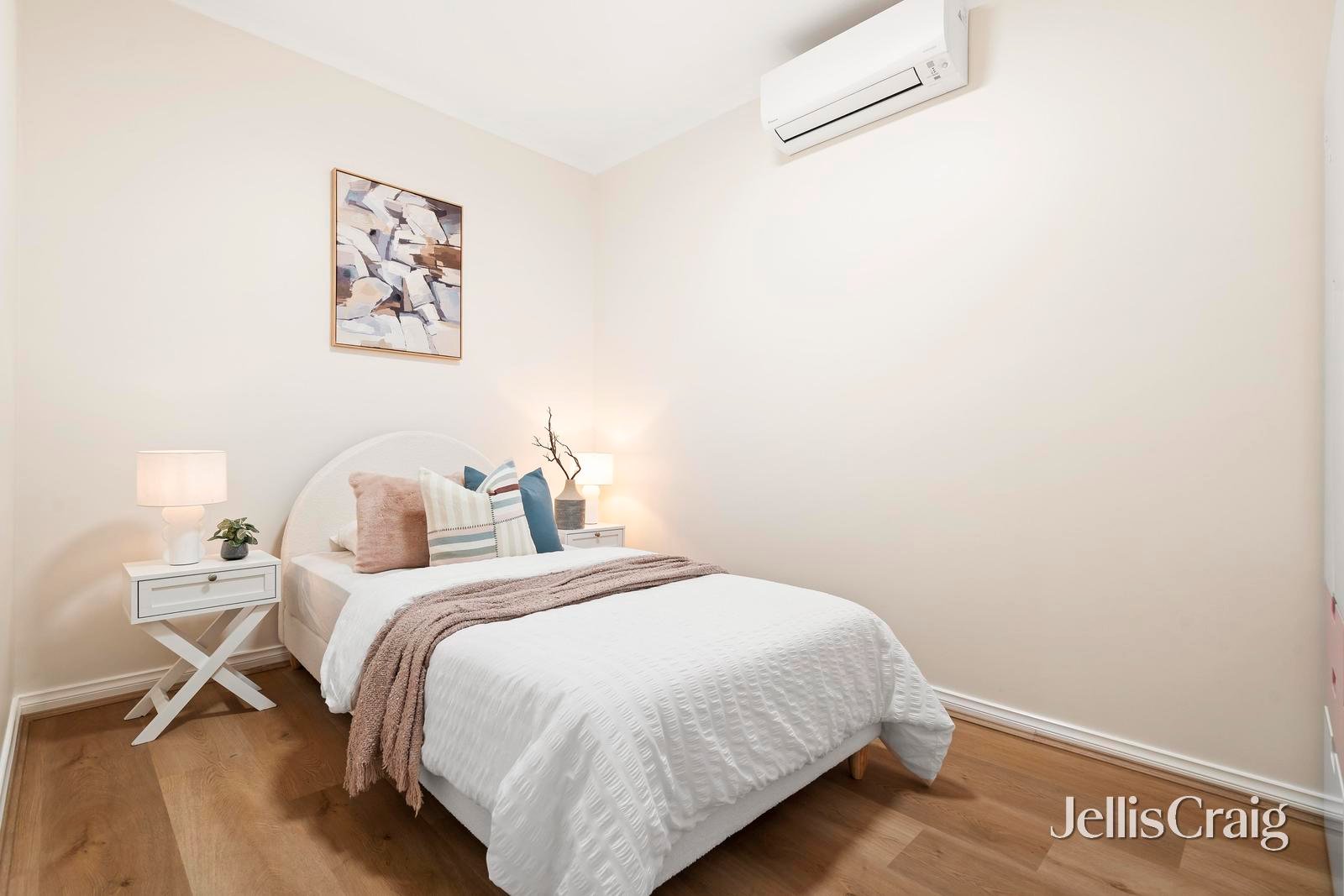 33 Jackson Street, Croydon image 8