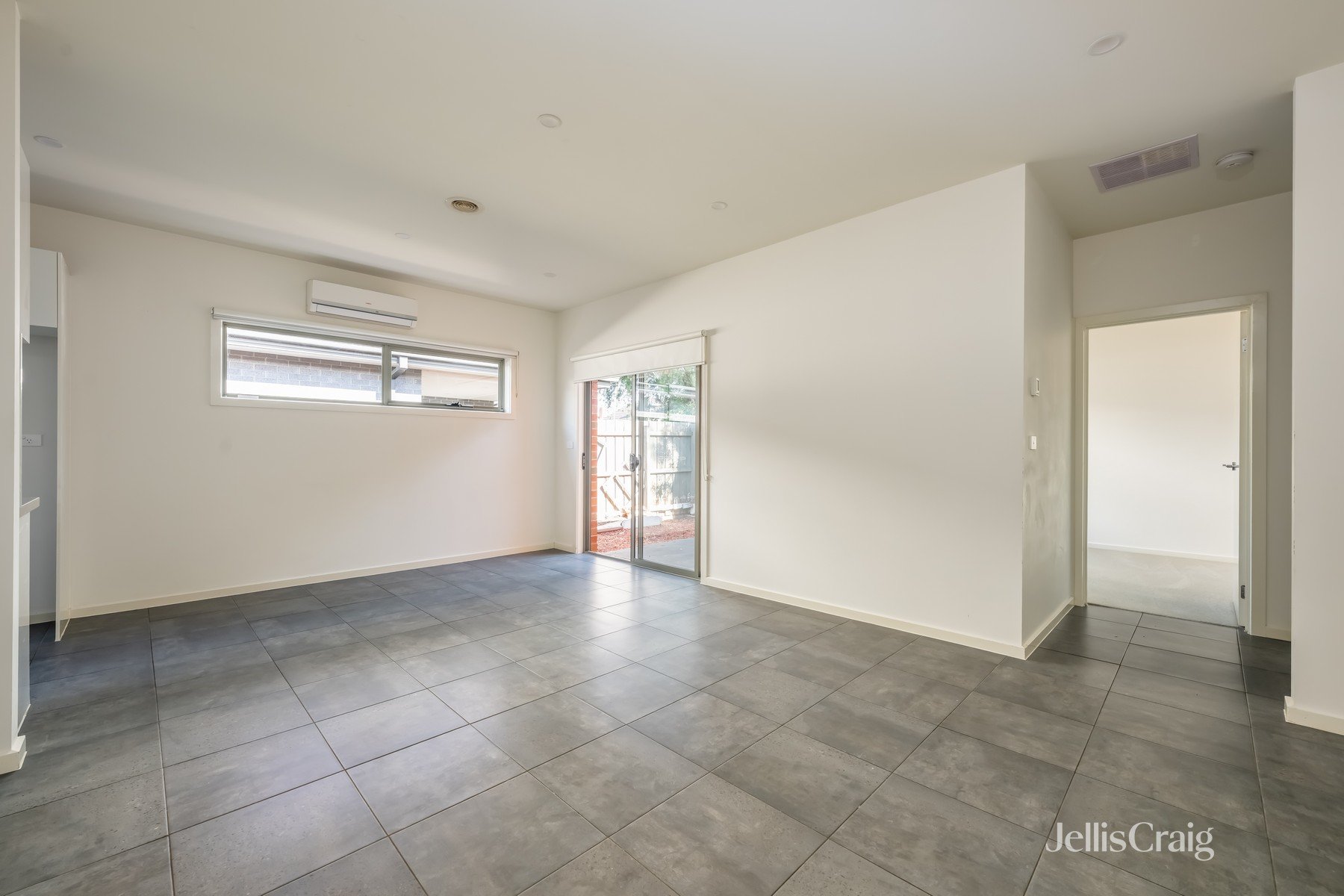 3/3 Jean Street, Reservoir image 3