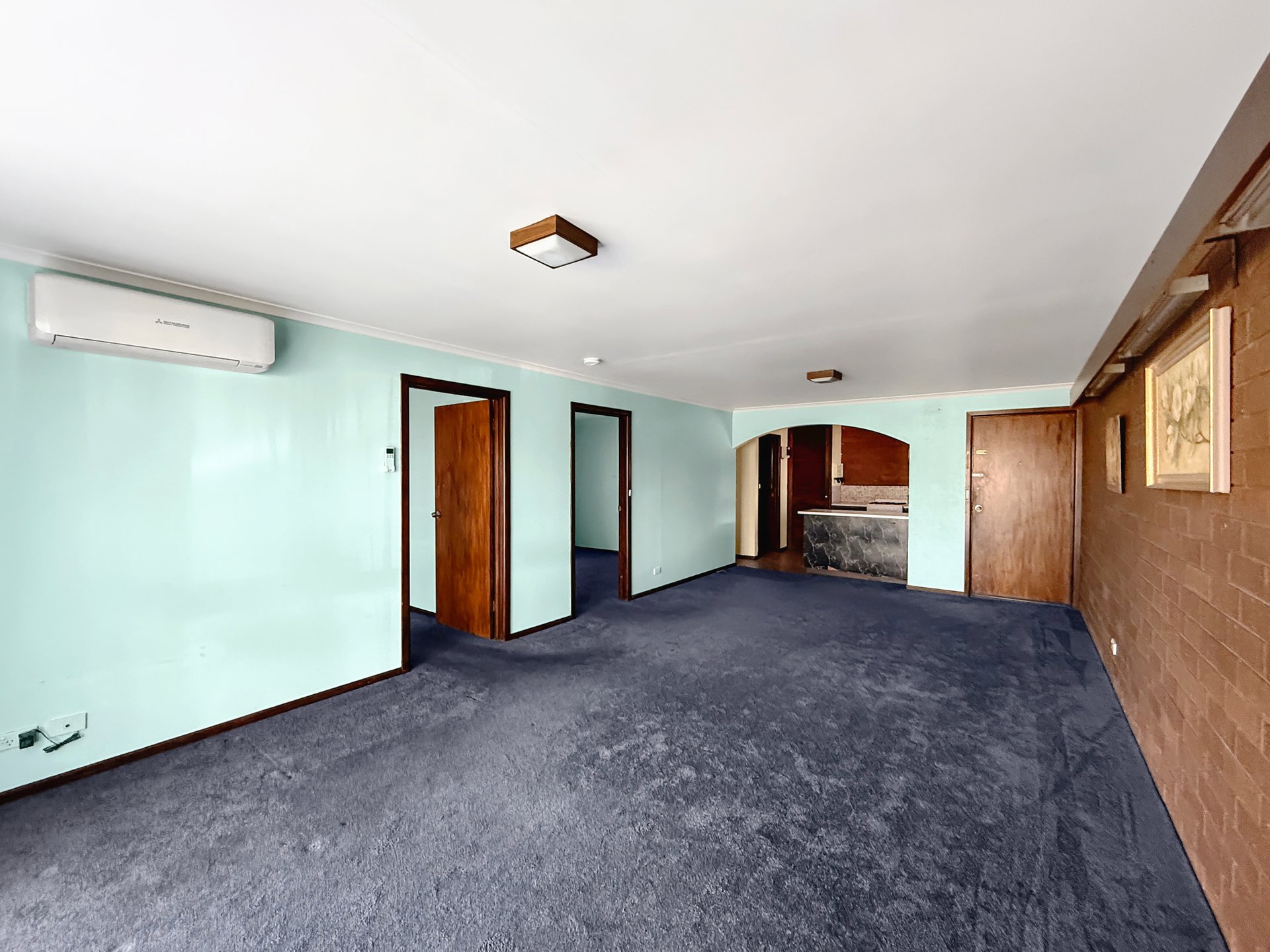 3/3 Keith Court, Breakwater image 3
