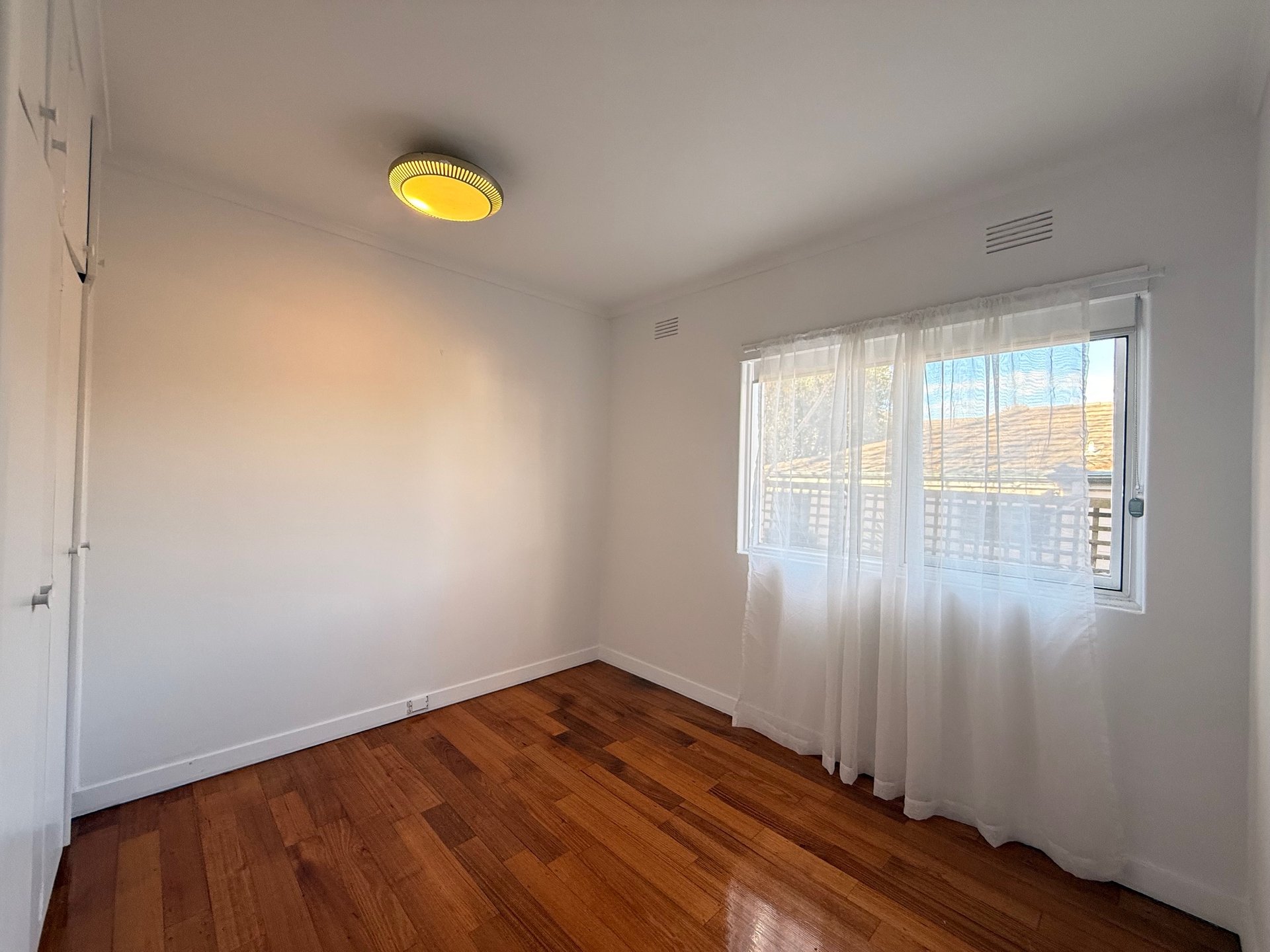 3/3 Kireep Road, Balwyn image 5