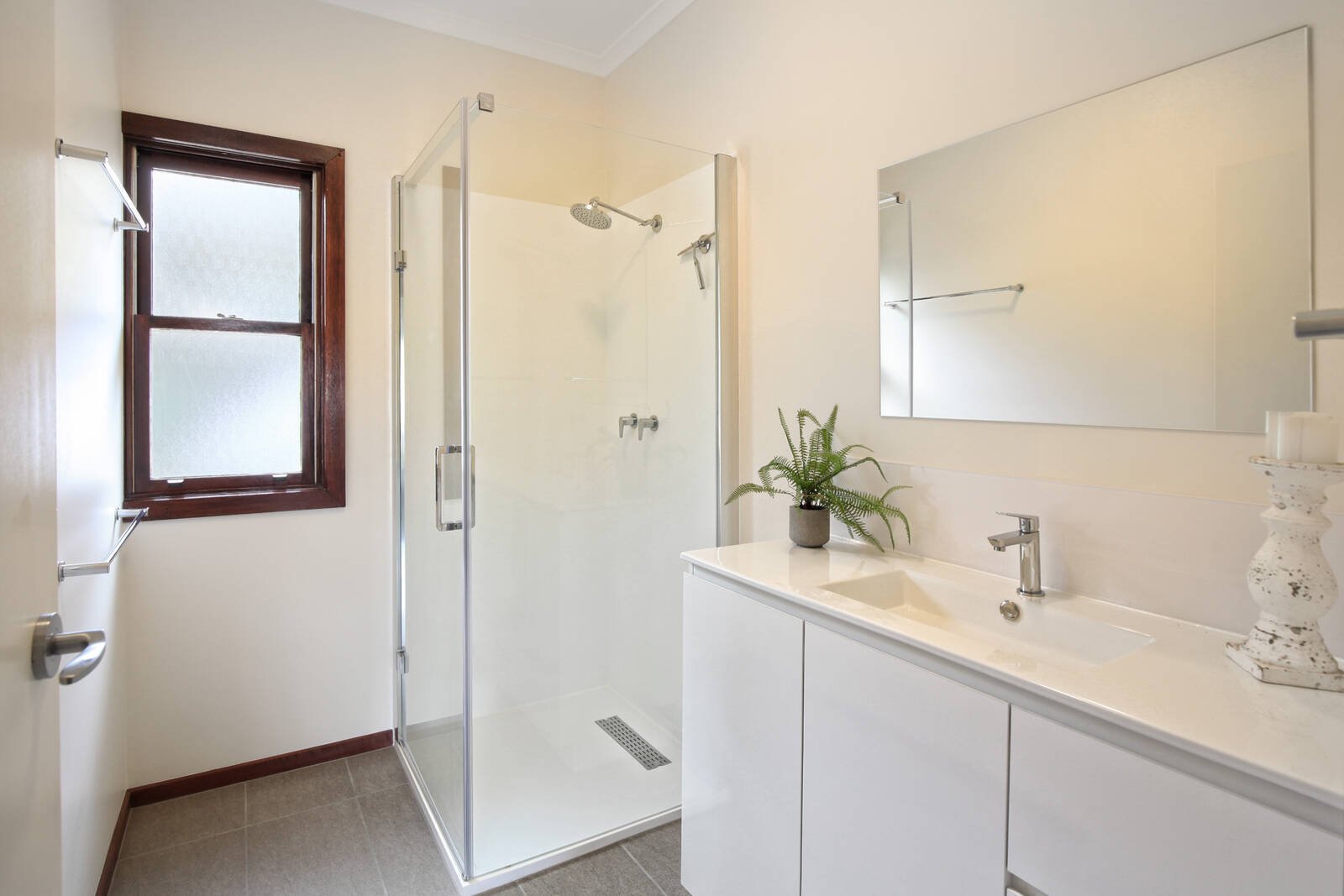 Property Gallery Thumbnail 9