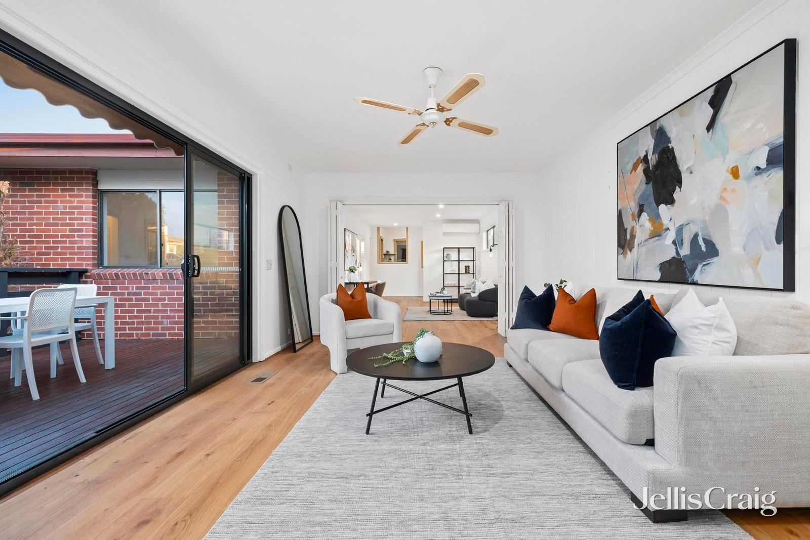 33 Lindsay Avenue, Murrumbeena image 3