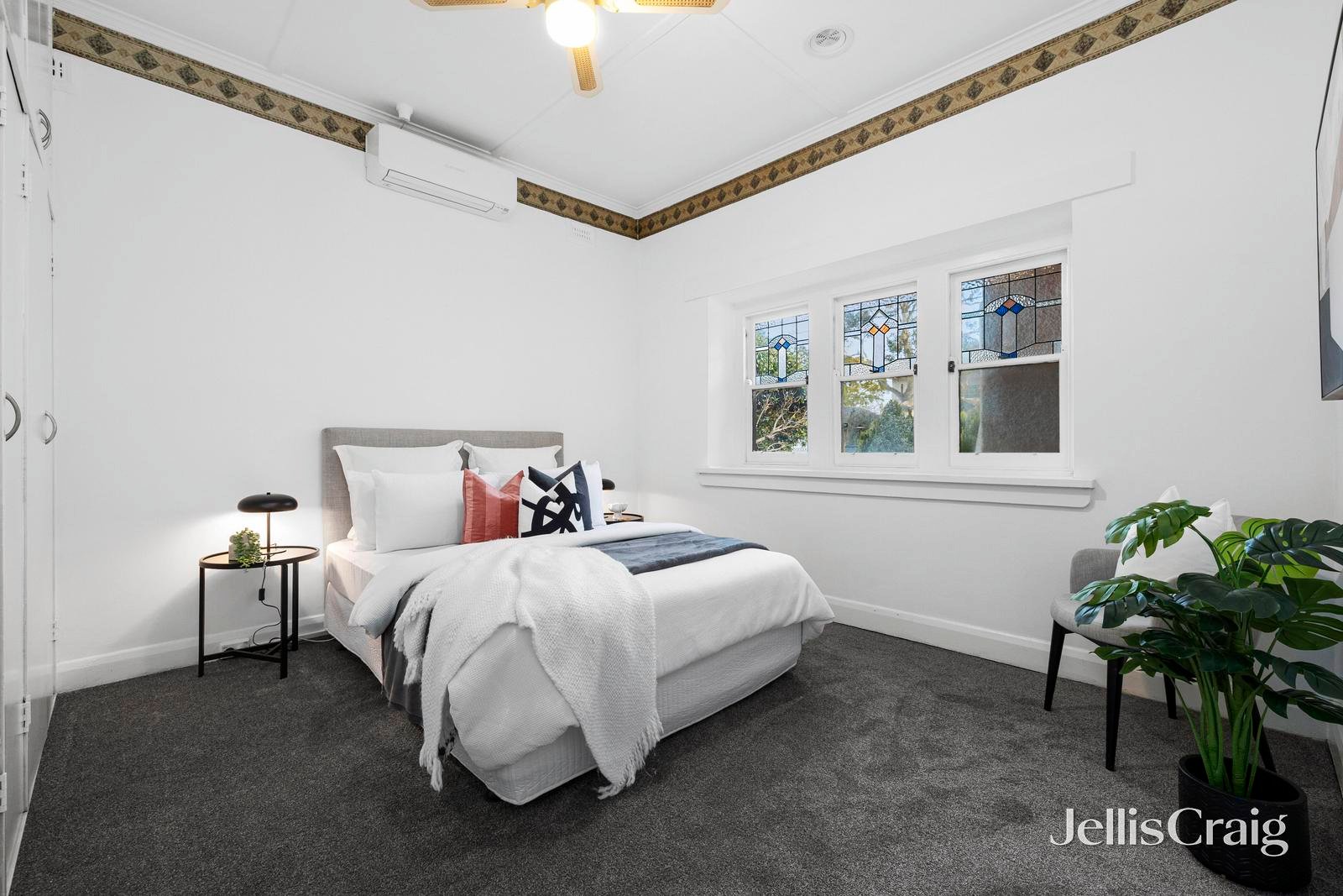33 Lindsay Avenue, Murrumbeena image 12