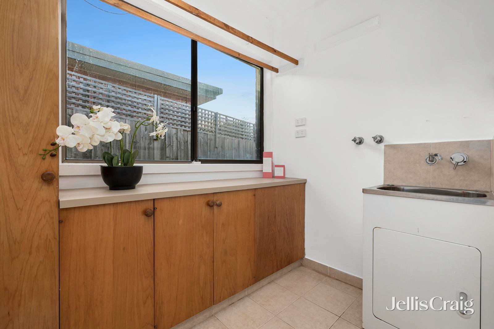 33 Lindsay Avenue, Murrumbeena image 16