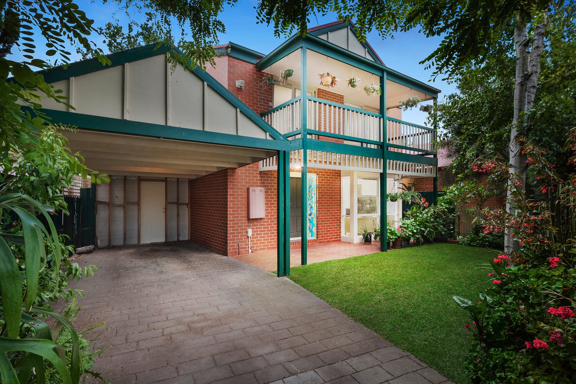 Property Gallery - Main Image