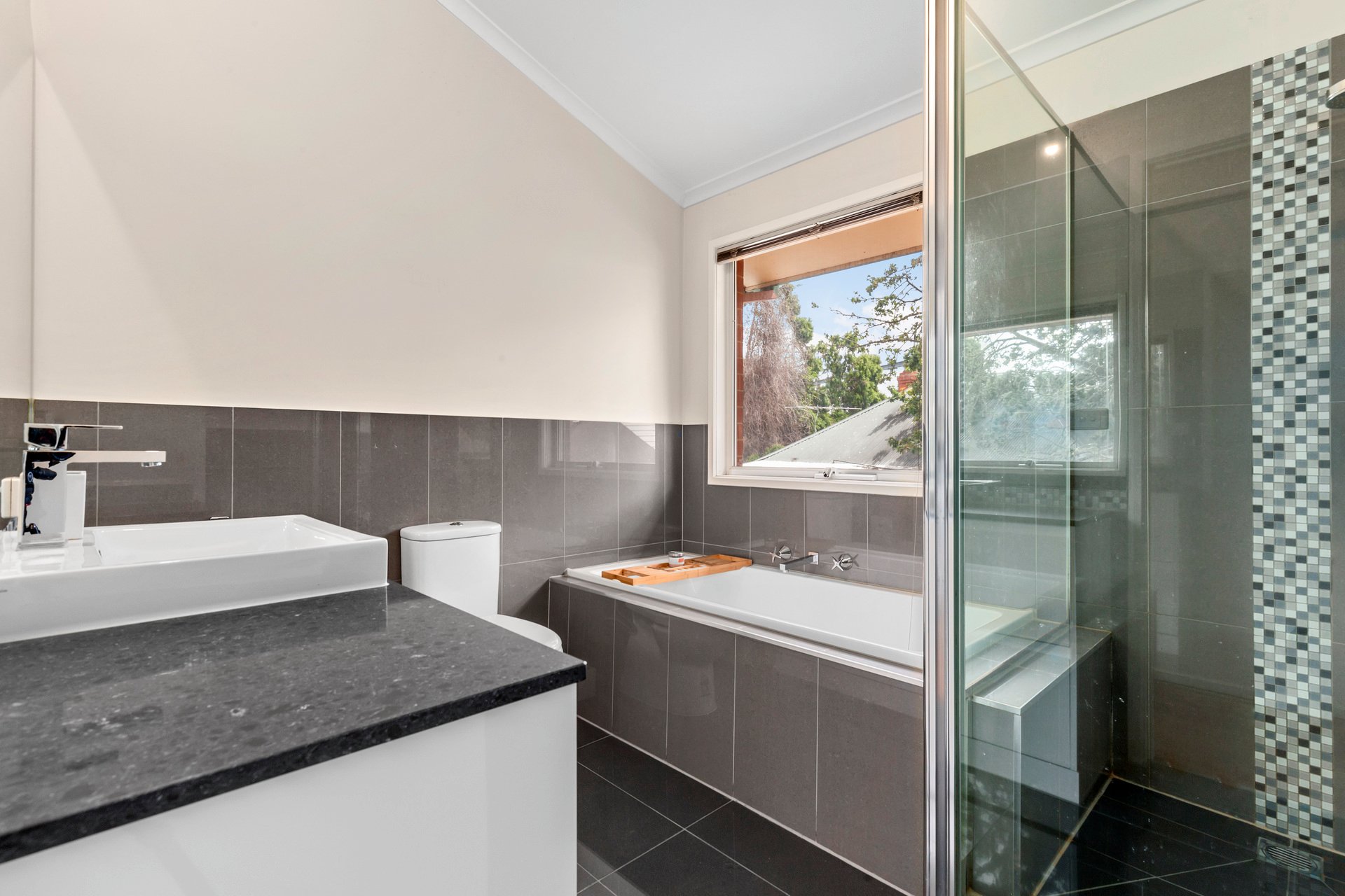 Property Gallery Thumbnail 8