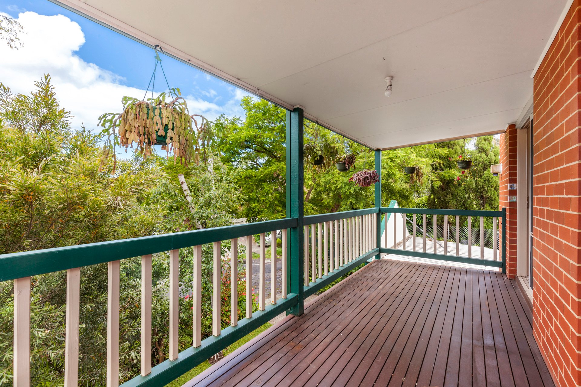 Property Gallery Thumbnail 9