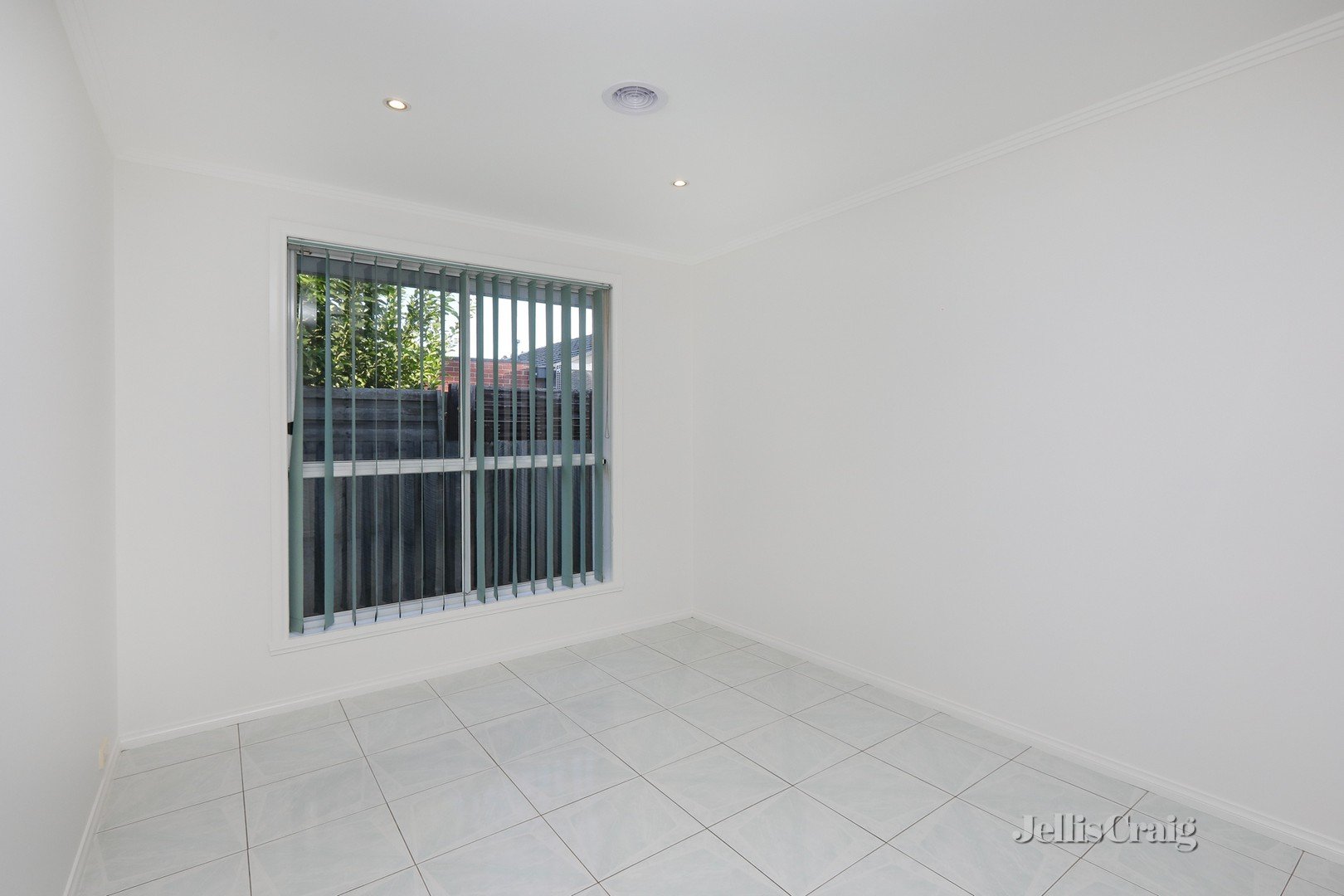 33 Maddox Road, Newport image 5