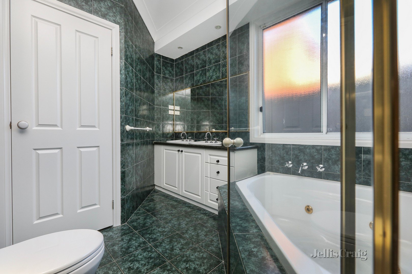 33 Maddox Road, Newport image 14