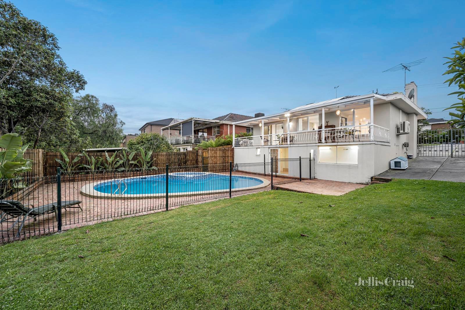 33 Marilyn Street, Doncaster image 1