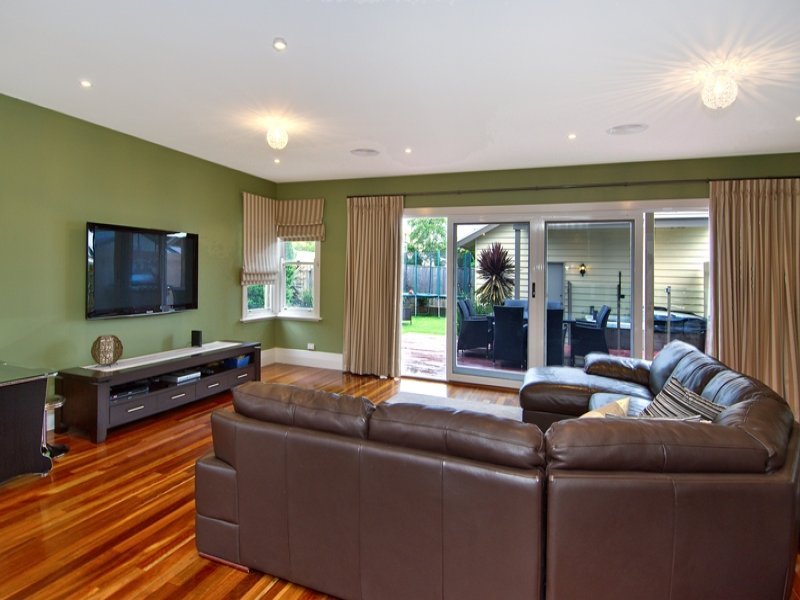 33 Meakin Street, East Geelong image 3