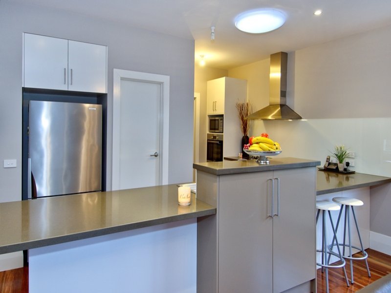 33 Meakin Street, East Geelong image 6