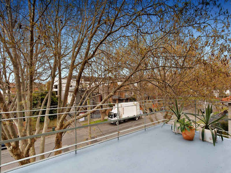3/3 Meredith Street, Elwood image 5