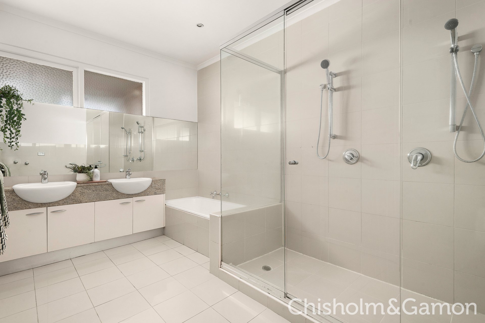 3/3 Milton Street, Elwood image 7