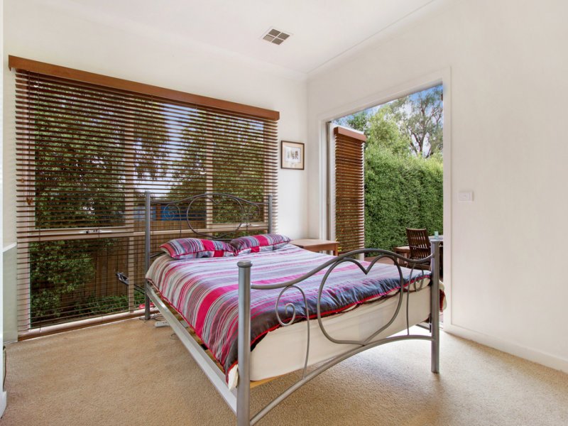 33 Mitta Street, Box Hill North image 4