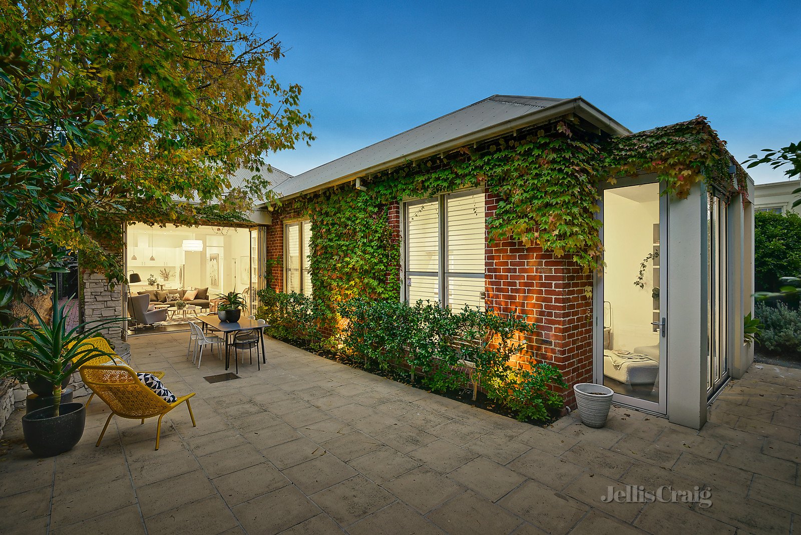 33 Motherwell Street, South Yarra image 10