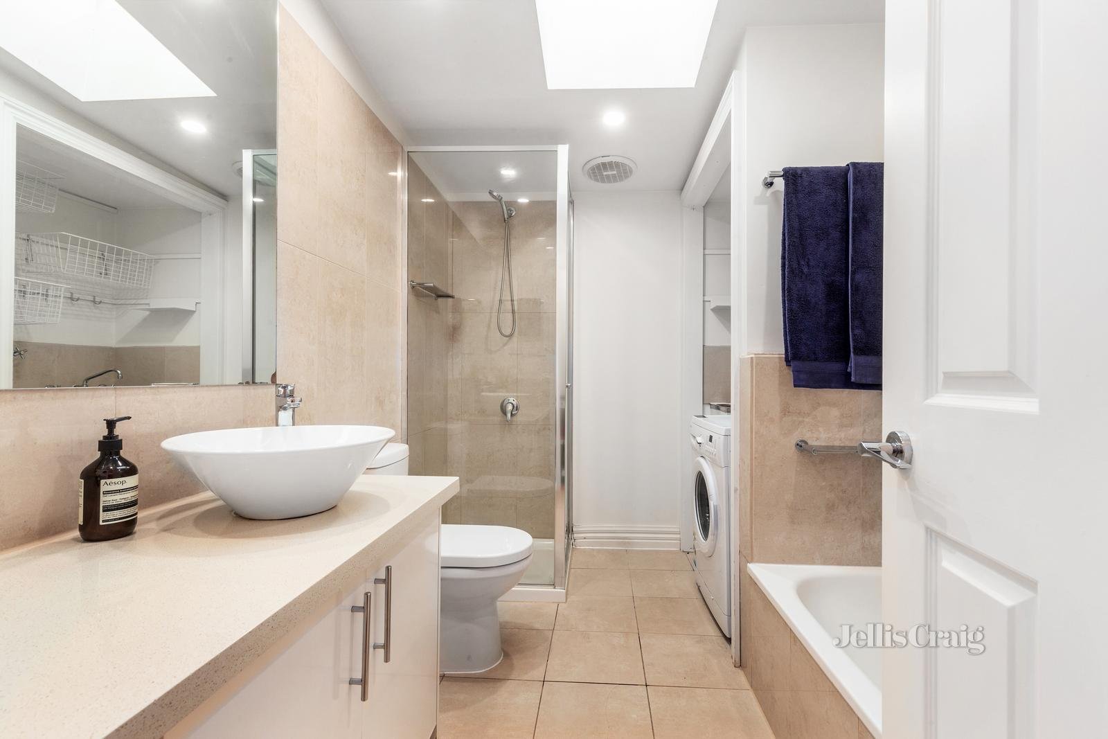 33 Mountain Street, South Melbourne image 7