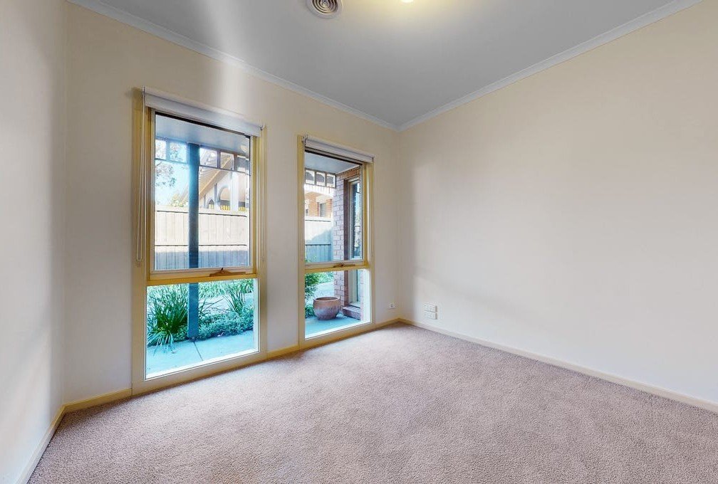 3/3 Narbethong Road, Murrumbeena image 4
