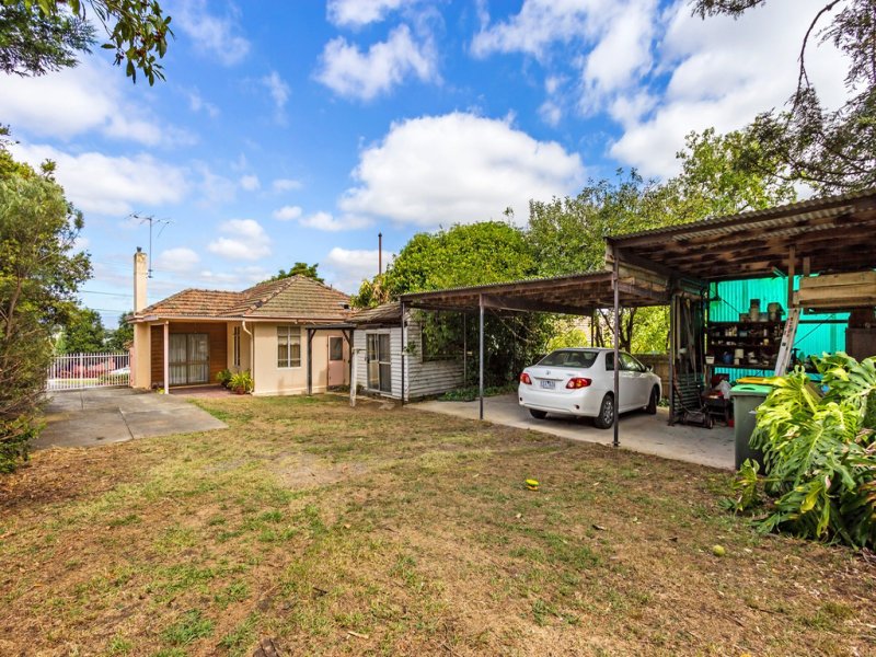 33 Neville Street, Box Hill South image 2