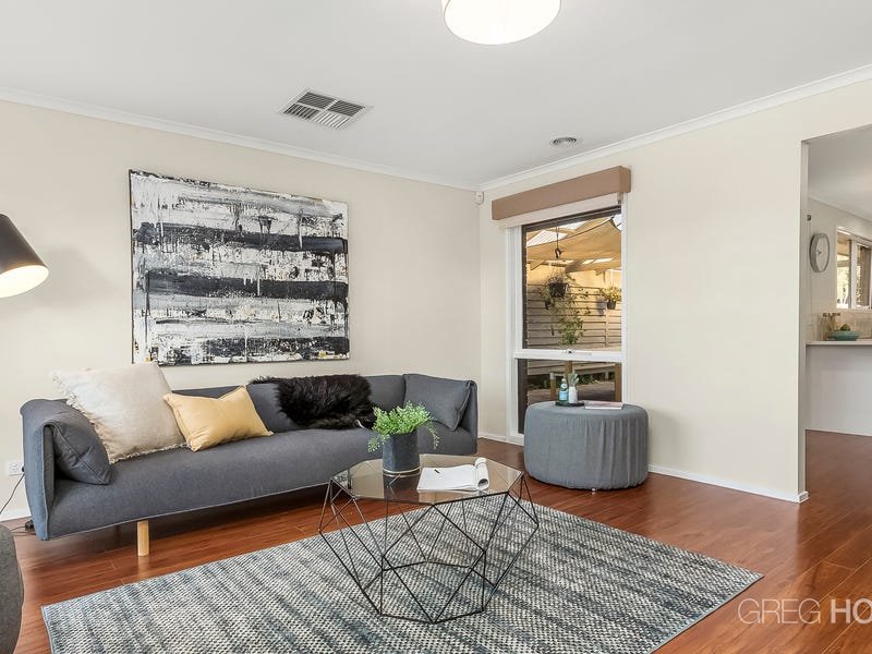 33 Newham Way, Altona Meadows image 2