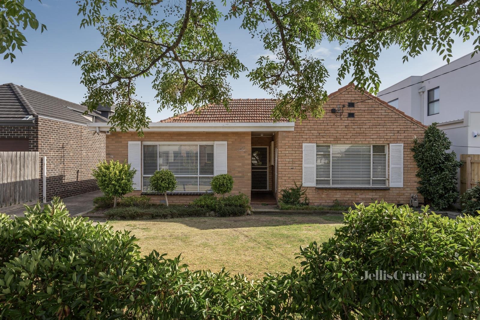 33 Northam Road, Bentleigh East image 1