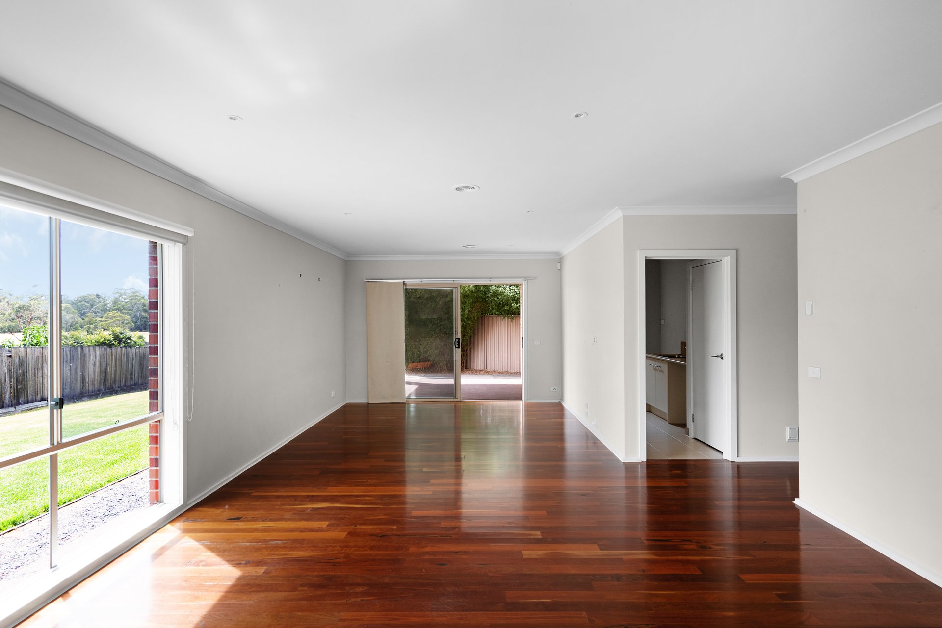 Property Gallery Thumbnail 3