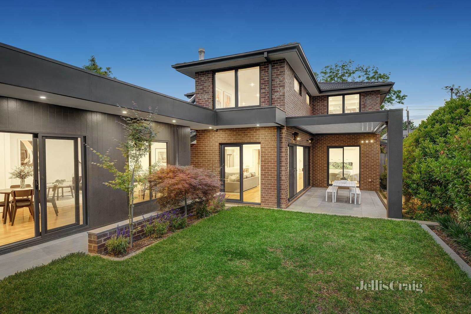 33 Nungerner Street, Balwyn image 3