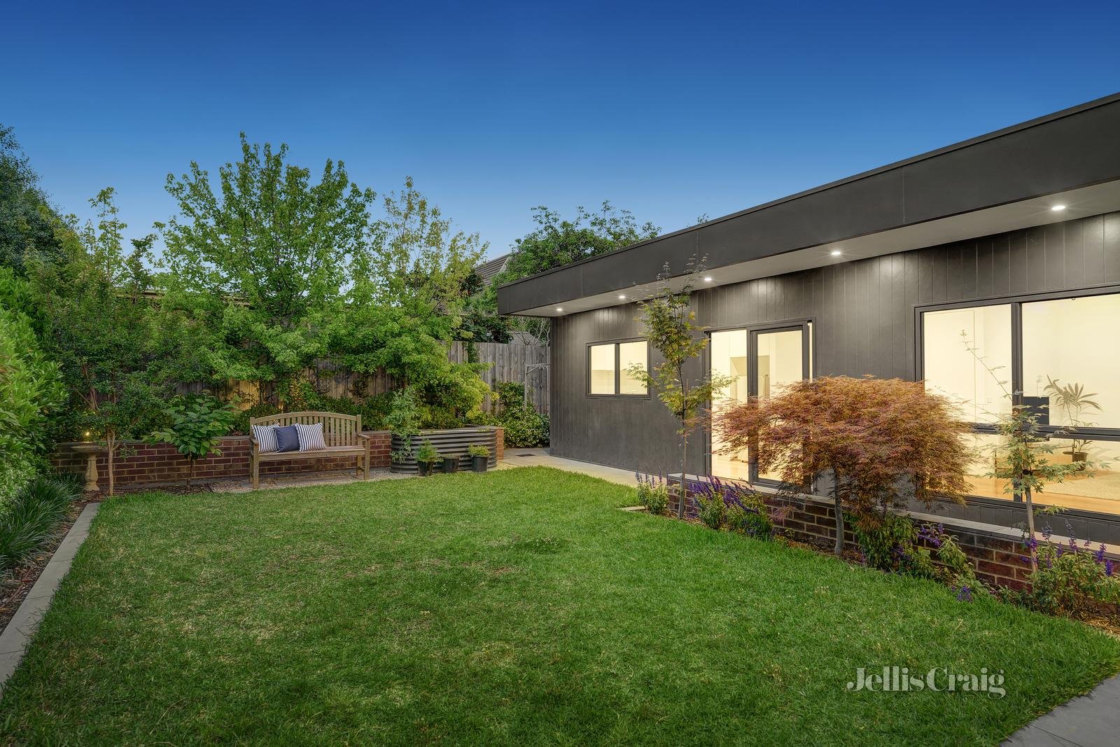 33 Nungerner Street, Balwyn image 9