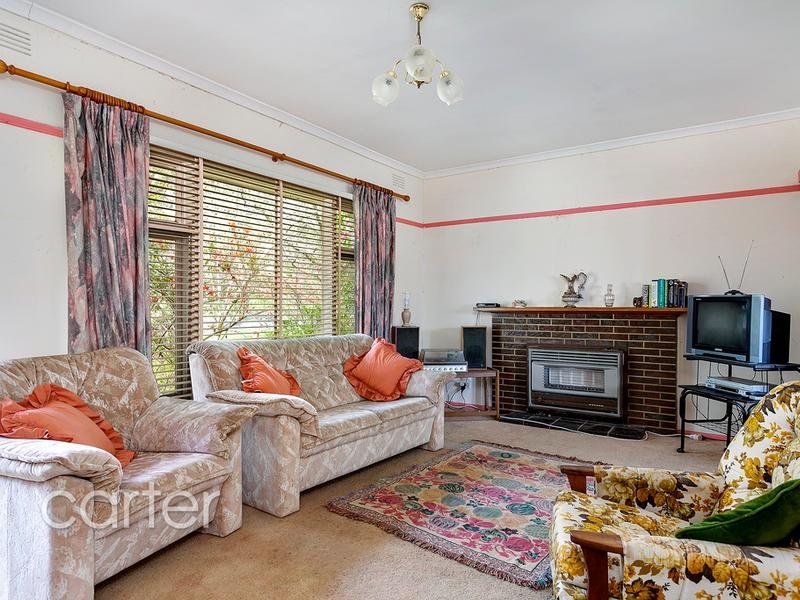 33 Old Lilydale Road, Ringwood East image 3